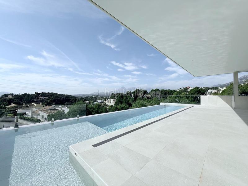 Foto ca9f76ee-d5f8-457c-9792-86f05eb87c91. Chalet mit heizung parking pool in Altea la vella Altea