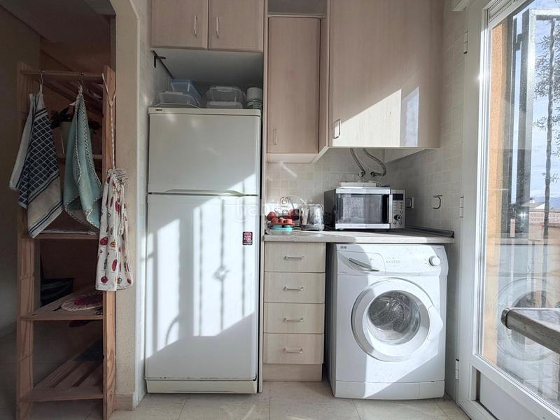 Foto a87e1825-431f-40da-b67e-cc08e8dca619. Xalet amb piscina a Polop