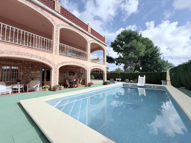 Foto 55ce6d7f-334f-4b65-9947-ab6bd6ab03d5. Xalet a Urbanizaciones Benidorm