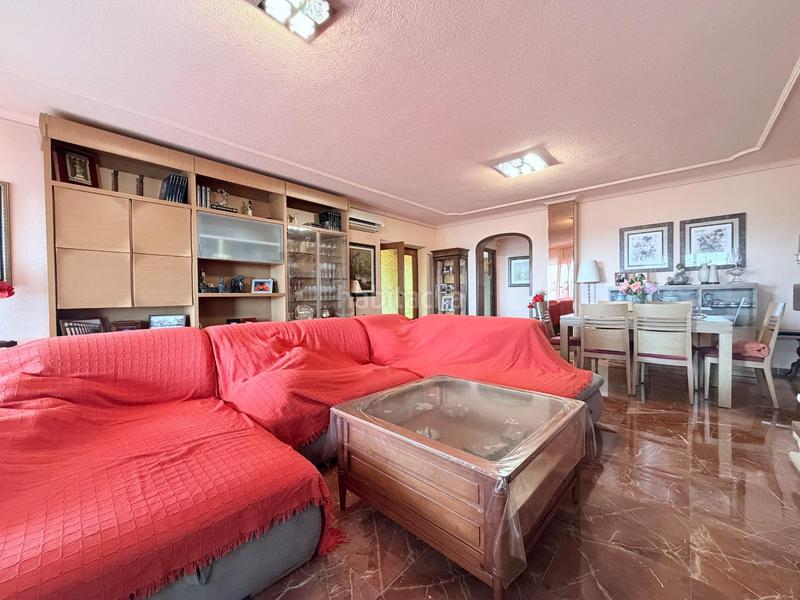 Foto a6ad1909-e77a-4df7-b645-e827b3b023b8. Xalet a Urbanizaciones Benidorm