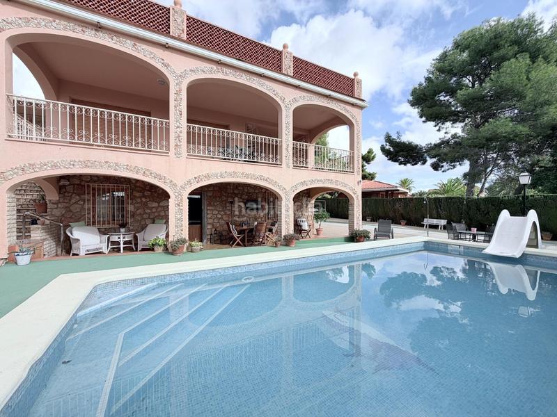 Foto d16c54a5-9ec1-4676-8906-20658c0baa6a. Xalet a Urbanizaciones Benidorm