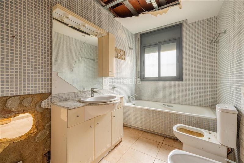 Foto fb32afb0-505a-4fbb-b42e-94f0e8dbfa24. Chalet  en la bisbal del penedès en Bisbal del Penedès (La)