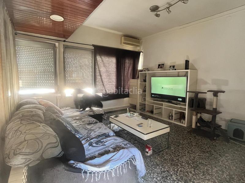 Foto 1855f186-f087-4c17-b34e-05bc12a5a73a. Semi detached house with heating parking in Centre Vendrell (El)