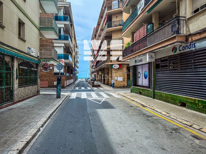 Foto 8ac891e9-395a-4fad-a933-0f6c640829ca. Aparcament cotxe a Calafell platja Calafell