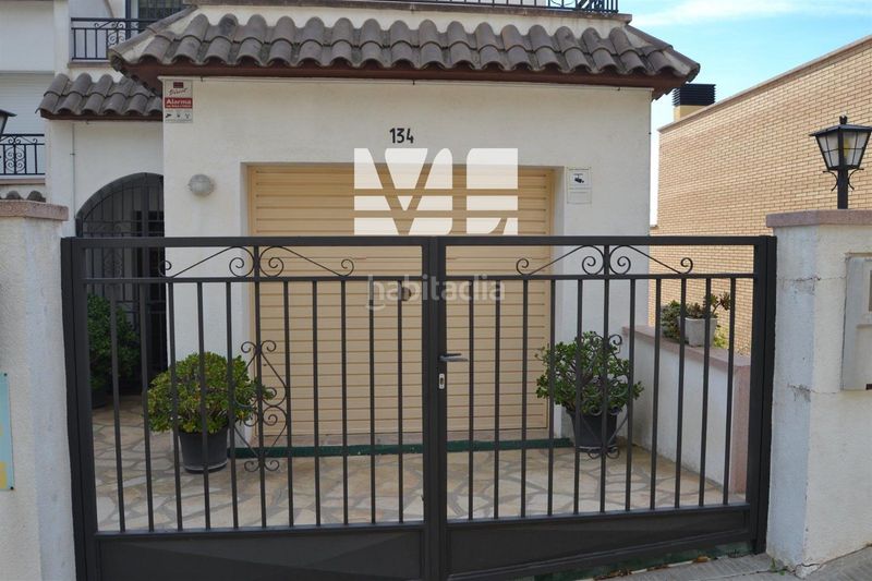 Foto 2e7414d6-9088-41a5-a446-819346ac1ab1. Casa adossada amb calefacció a Segur de Calafell nucli urbà Segur de Calafell