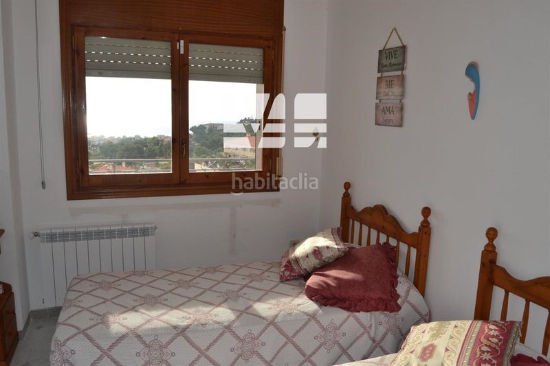 Foto 8aec0dfc-d18e-4b77-85fd-bd3dae5c83fa. Casa adossada amb calefacció a Segur de Calafell nucli urbà Segur de Calafell