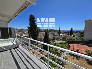 Pis  Comte gomez de orbaneja. Piso en segur de calafell con vista al mar