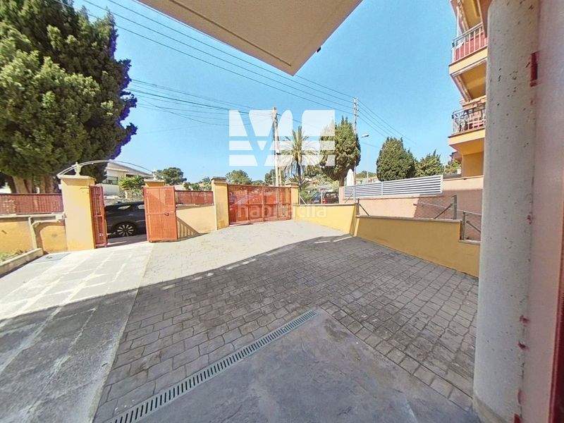 Foto a7c10d71-a2be-4106-a8d4-29c8d4a757dd. Flat with heating parking in Cunit residencial Cunit
