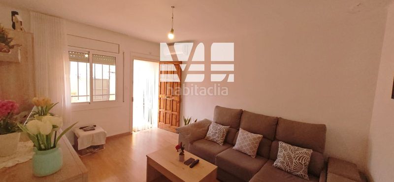 Foto 0ad50906-0ed3-40b9-a4aa-b74990098989. Casa adossada amb calefacció a Albinyana