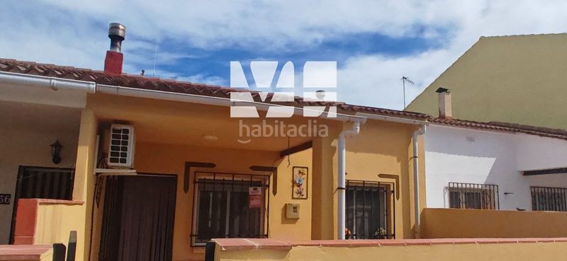 Foto d55505ed-c671-47fe-9907-6ff544986d30. Casa adossada amb calefacció a Albinyana
