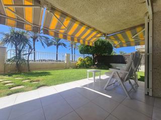Planta baja  Paseo maritim sant joan de deu. Vivienda con vistas al mar en calafell.