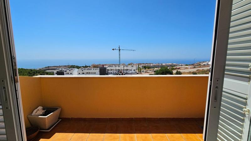 Foto 4cd2c087-917a-4e56-919f-3bb53b56fb2c. Penthouse in calle calle agave in Santangelo Benalmádena