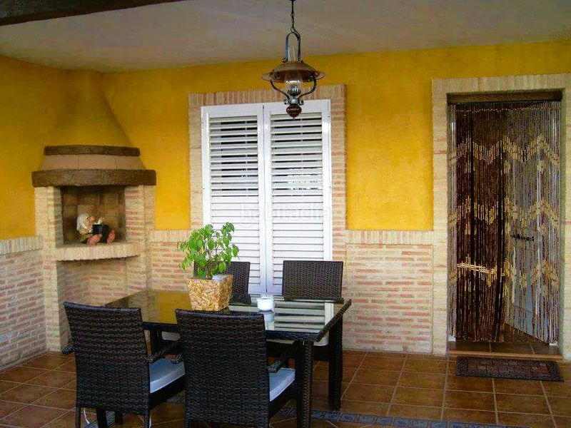 Foto 4622f5ec-26d0-4081-a033-e398ba90386d. Casa adossada amb xemeneia a Playa de los Náufragos Torrevieja