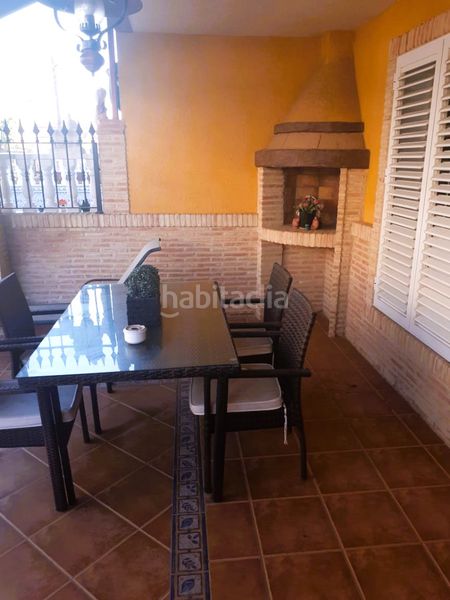 Foto 52f713a6-ec34-40de-9a7f-8d000d2fb5e3. Casa adossada amb xemeneia a Playa de los Náufragos Torrevieja