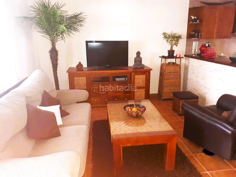 Foto 59636ea4-de96-4627-88ad-3bb0ee6f1fdc. Casa adossada amb xemeneia a Playa de los Náufragos Torrevieja