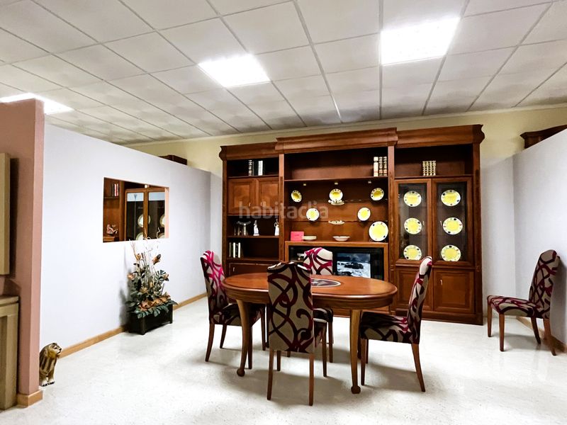 Foto 199a8f34-e1c8-4a79-9d9e-d7ea90f77d03. Local comercial a Redován