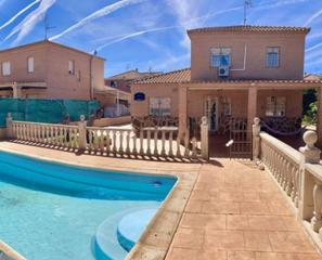 Xalet a Argés. Chalet independiente en venta en argés, toledo