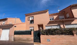 Xalet a Numancia de la Sagra. Chalet adosado en numancia de la sagra, toledo