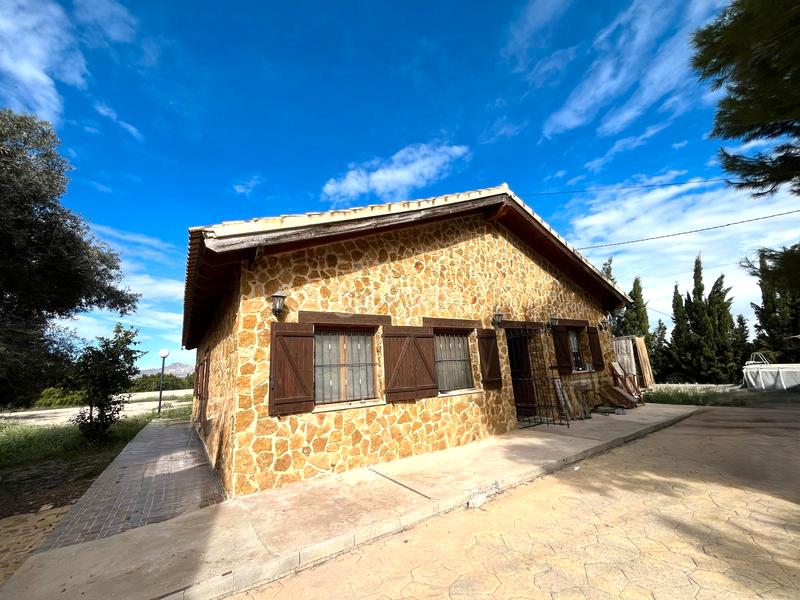 Foto 6a927523-ce47-48fb-a55f-a63f3f91978d. Casa in carretera de la matanza 11 in Benferri