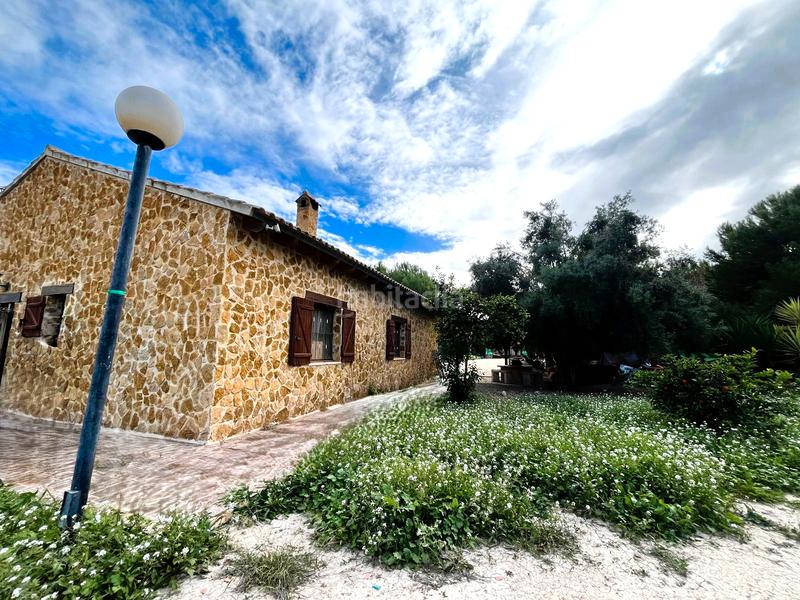 Foto 8e5e6fa5-1629-4e1e-9bbc-2a73f2ac8b69. Casa in carretera de la matanza 11 in Benferri