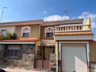 Chalet in Sonseca. Chalet adosado en sonseca, toledo