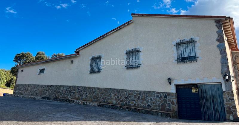 Foto 0e83ce94-c4fa-48ce-9a20-d4f7c4276e0f. Masia amb xemeneia calefacció aparcament piscina a Santa Cruz del Retamar