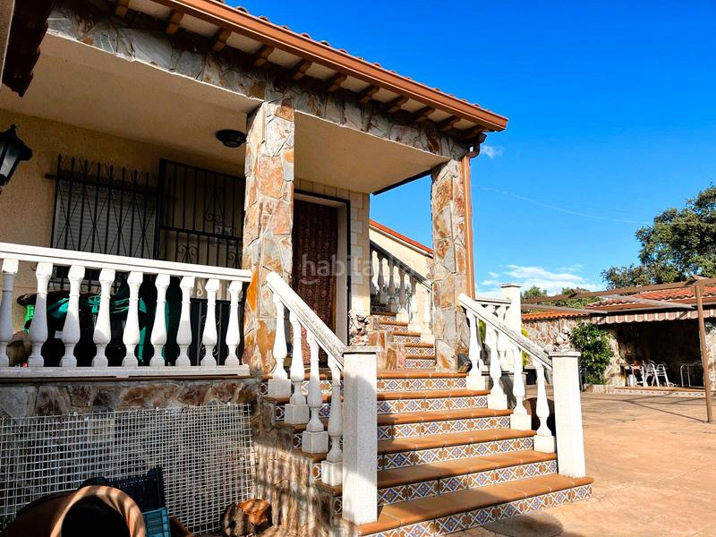 Foto 19e75df2-8e61-4471-8bb0-a05b789e277f. Masia amb xemeneia calefacció aparcament piscina a Santa Cruz del Retamar