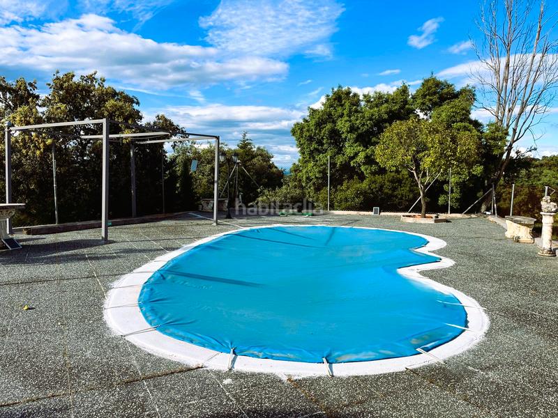 Foto 1a36ab81-372b-446e-b781-fbf3ce72db98. Masia amb xemeneia calefacció aparcament piscina a Santa Cruz del Retamar