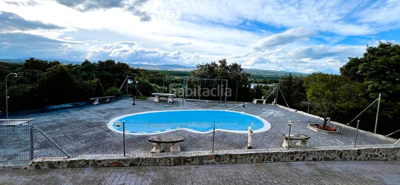 Foto 55bc25e9-e447-4b4d-b44c-ebda4b1b6808. Masia amb xemeneia calefacció aparcament piscina a Santa Cruz del Retamar