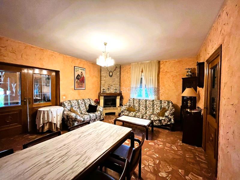 Foto 8878e79c-e982-4032-963b-946c9f74a6fa. Masia amb xemeneia calefacció aparcament piscina a Santa Cruz del Retamar