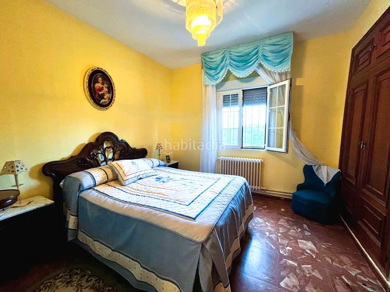 Foto cf959920-640b-402a-a7db-04a2b372cca4. Masia amb xemeneia calefacció aparcament piscina a Santa Cruz del Retamar