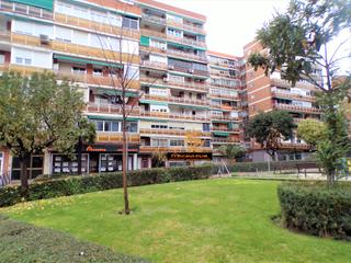 Appartement  Plaza aldehuela. Piso de 3 dormitorios con ascensor en el barrio de el arroyo
