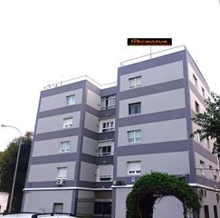 Appartamento  Calle del paular. Piso de 4 dormitorios y 2 wc, en calle del paular- “zona parque