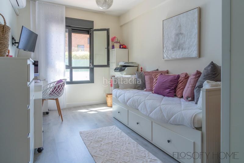 Foto 81d9be61-1004-4979-a157-16dc957942a6. Chalet en calle rosalia de castro 11 en Campo Real