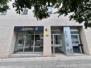 Location Local commercial  Avinguda d'estrasburg. Local en lloguer a can llong, sabadell – oportunitat!