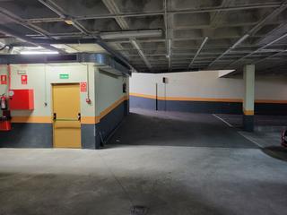 Autoparkplatz in Calle isla de la palma 20