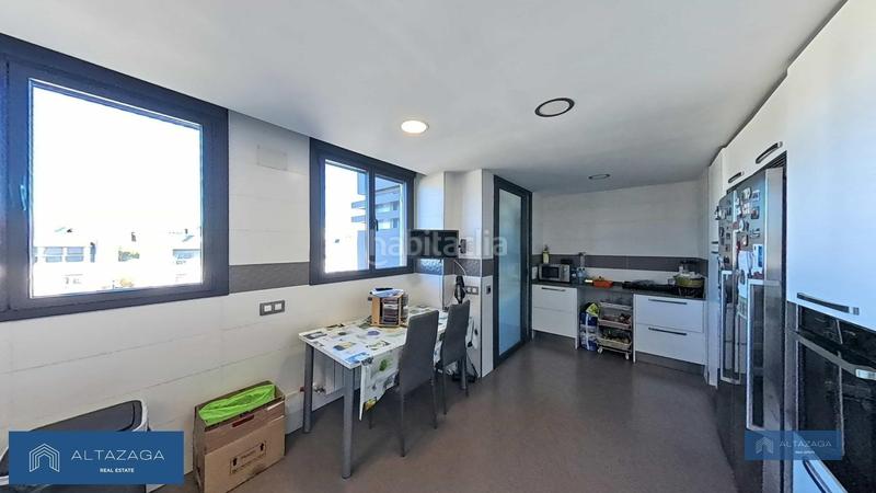 Foto f3113f37-871e-478d-aaac-be242e8b1d7a. Pis amb calefacció aparcament piscina a Tempranales San Sebastián de los Reyes