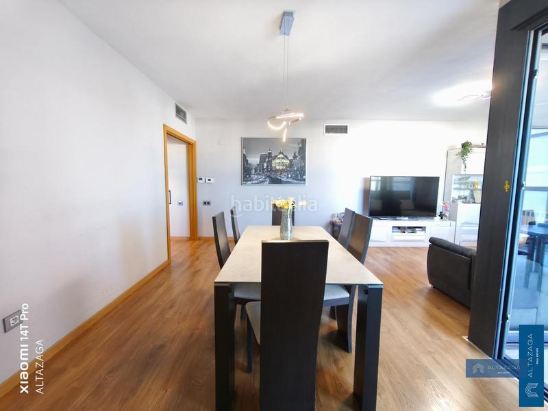 Foto fbb8d973-4505-4ce7-bafa-d0f8be1ee0fc. Pis amb calefacció aparcament piscina a Tempranales San Sebastián de los Reyes