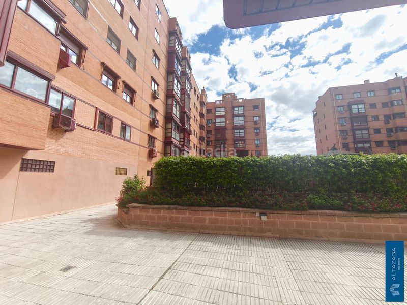 Foto ec23cfd6-6a2e-4188-9daa-7c3d87ec8623. Pis amb aparcament piscina a Simancas Madrid