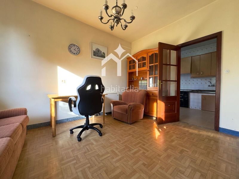 Foto 46a0f5a5-c194-400d-8377-51195fc4a513. Casa amb calefacció aparcament a Bueu