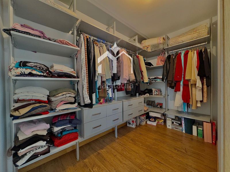 Foto 20d56361-efa9-43c7-a0bf-36adbedb66d2. Xalet amb calefacció aparcament piscina a Darbo Cangas