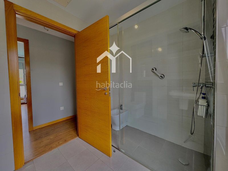 Foto c8f1f495-7eb7-41e5-ba72-eda4b33a9224. Xalet amb calefacció aparcament piscina a Darbo Cangas