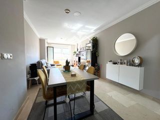 Etagenwohnung  Ferrol. Piso amplio y reformado en el centro de cangas