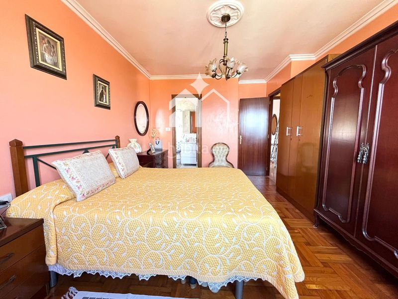 Foto f3477493-1b69-477e-b022-534d1b0cd0df. Casa amb calefacció aparcament a Moaña