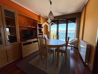 Pis  B.canicho. Piso en primera línea de playa en moaña