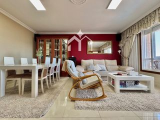 Chalet in Moaña. Casa de piedra con dos viviendas y vistas a la ría  moaña