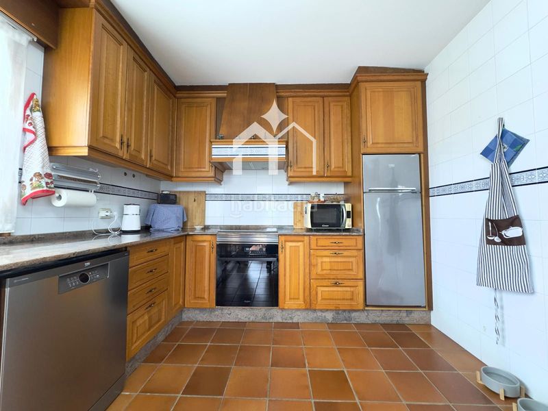 Foto 4bbcec1d-a11f-4ec3-a79c-ec84c6dfbe7b. Casa amb calefacció aparcament a Moaña