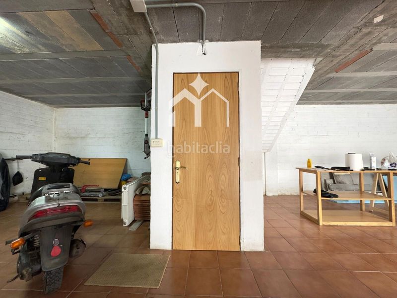 Foto c575b6db-bbe0-4094-9b8f-f7a2c886e21b. Casa amb calefacció aparcament a Moaña