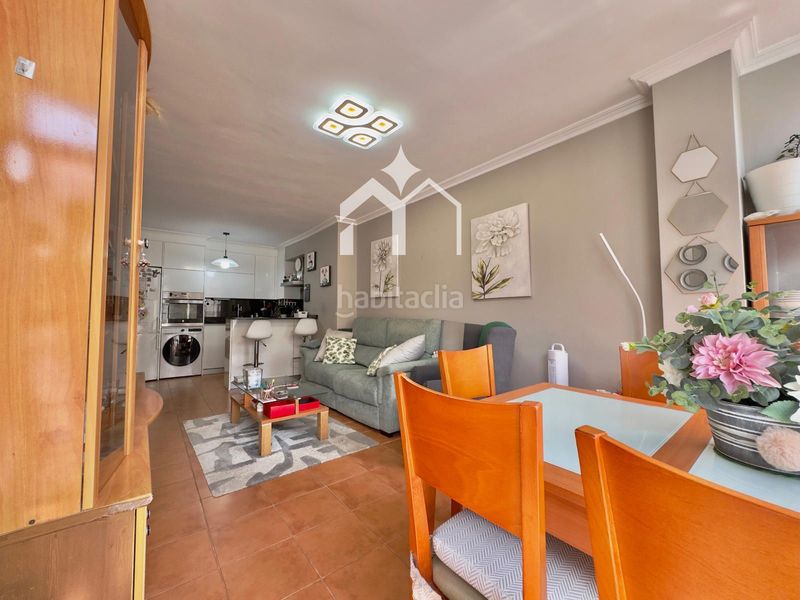 Foto 4d9c4c2a-cc2c-4dfe-b04c-e355e75d61a1. Apartament amb calefacció aparcament a Moaña