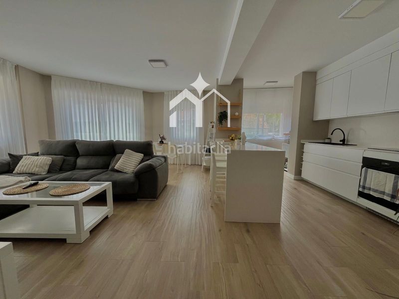 Foto 3d28d573-ec3d-4413-8022-8ed91a411074. Duplex con riscaldamento in Moaña